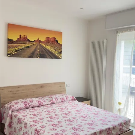 Riccione Beach Apartments アパート リッチョーネ