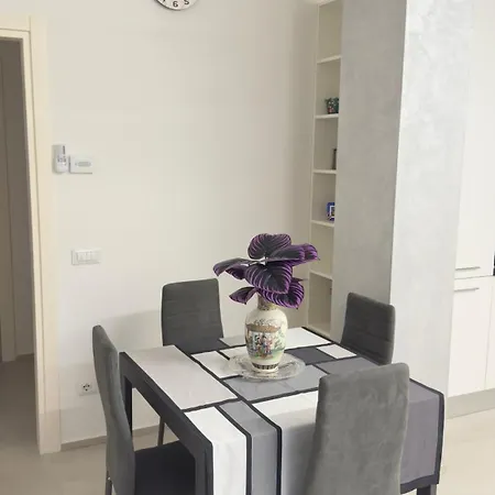 Riccione Beach Apartments アパート *
